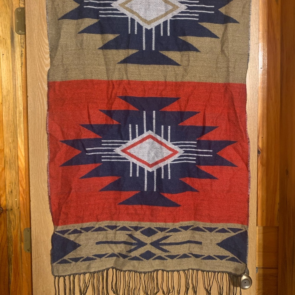 Shiraleah Scarf